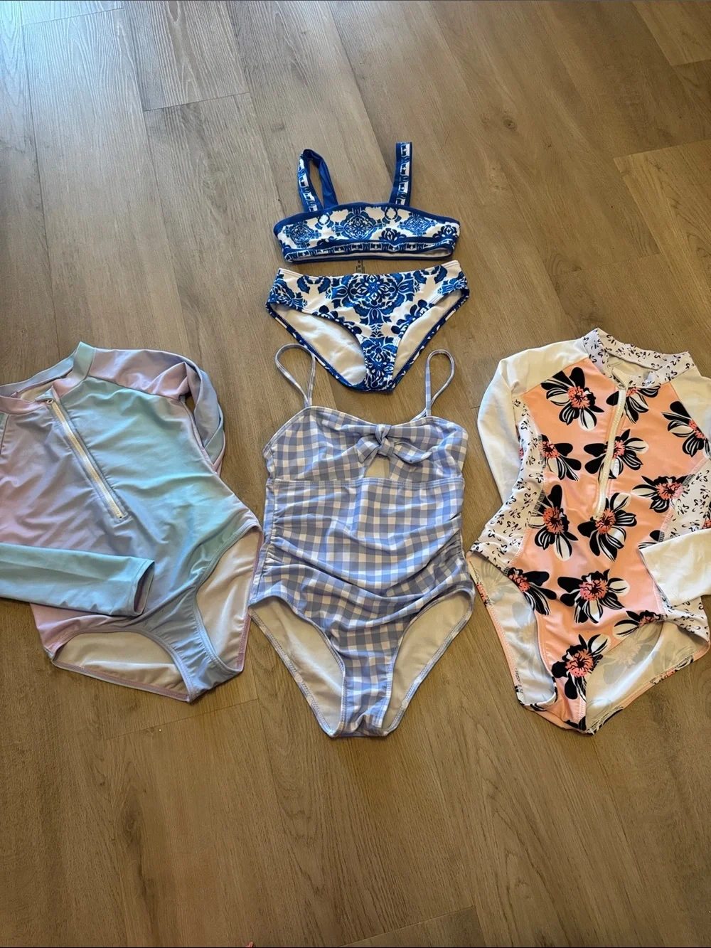 Bundle of 4 Girl SHEIN Swimsuit size 8-9